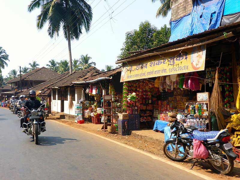 Straßenladen in der Nähe der Grenze zu Goa Belgaum