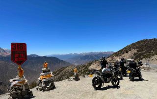 Kurze Pause auf der Ost Tibet Motorradtour